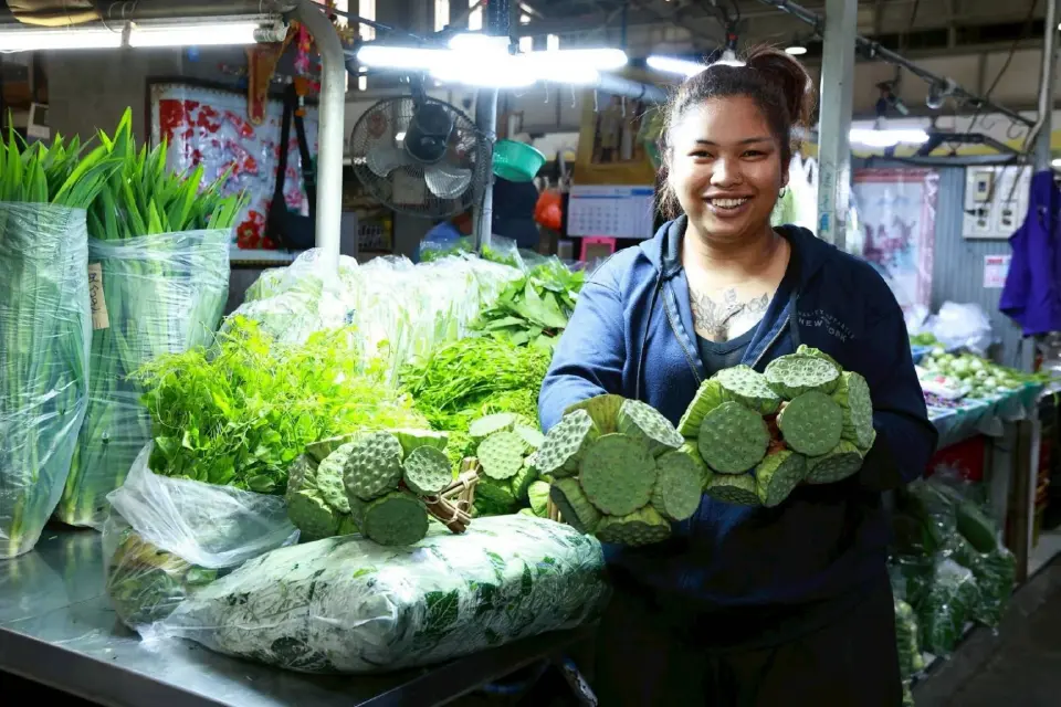 ​ตลาดสี่มุมเมือง ศูนย์กลางวัตถุดิบอาหารท้องถิ่นใหญ่สุดในไทย เปิด 24 ชม.