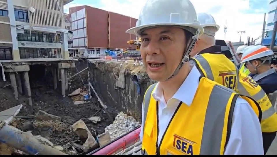  ศ.ดร.อมร พิมานมาศ