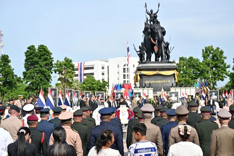“มูลนิธิป่อเต็กตึ๊ง”ร่วมพิธีสดุดีทหารกล้าจากเหตุไทย-กัมพูชา