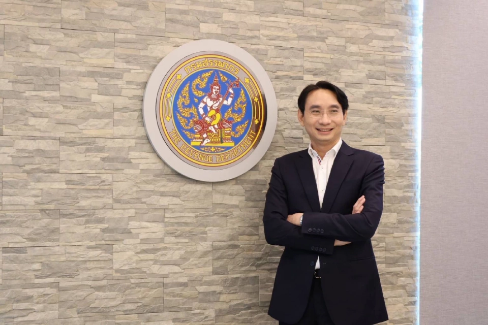 นายปิ่นสาย สุรัสวดี อธิบดีกรมสรรพากร 