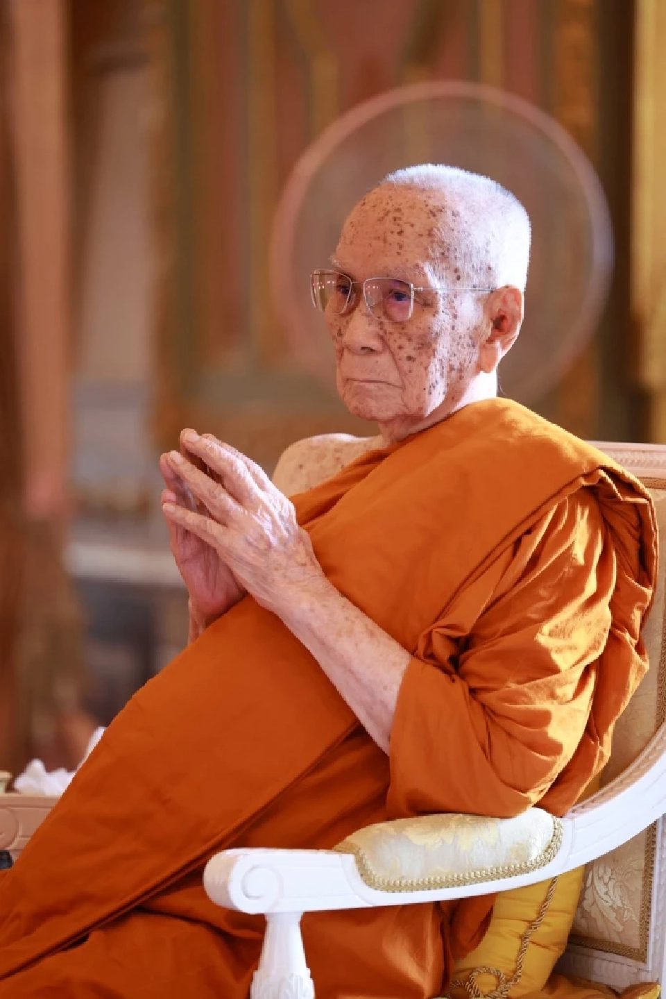 สมเด็จพระสังฆราช บำเพ็ญพระกุศลทรงสังฆทานอุทิศถวาย พระพันปีหลวง