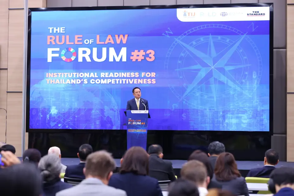 นายอนุทิน ชาญวีกูล นายกรัฐมนตรีและรัฐมนตรีว่าการกระทรวงมหาดไทย 