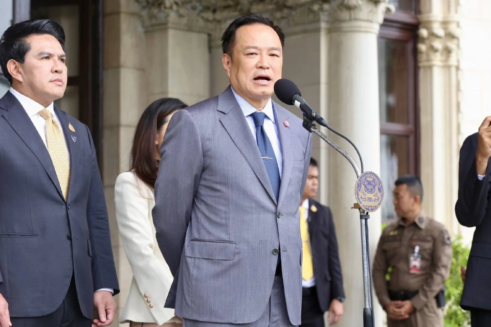 นายอนุทิน ชาญวีรกูล นายกรัฐมนตรีและรัฐมนตรีว่าการกระทรวงมหาดไทย