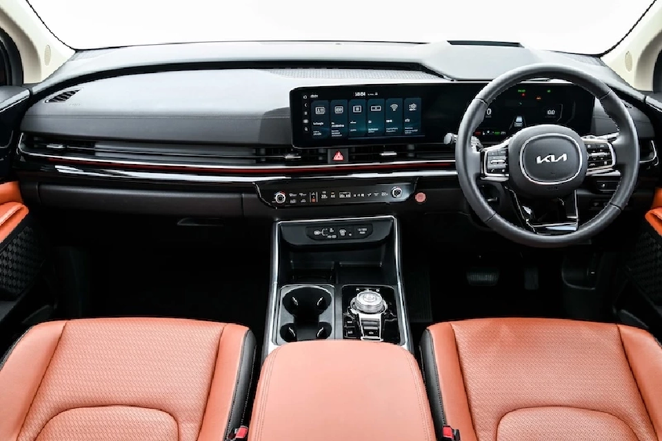 รีวิว KIA Carnival HEV เอ็มพีวี 7 ที่นั่ง ไฮบริด ขายยุคนี้ไม่ง่าย