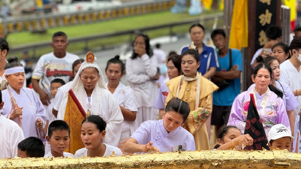 ประเพณีถือศีลกินผักภูเก็ต