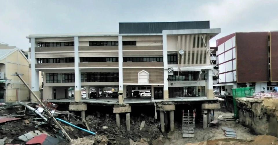 รื้อถอนสน.สามเสน