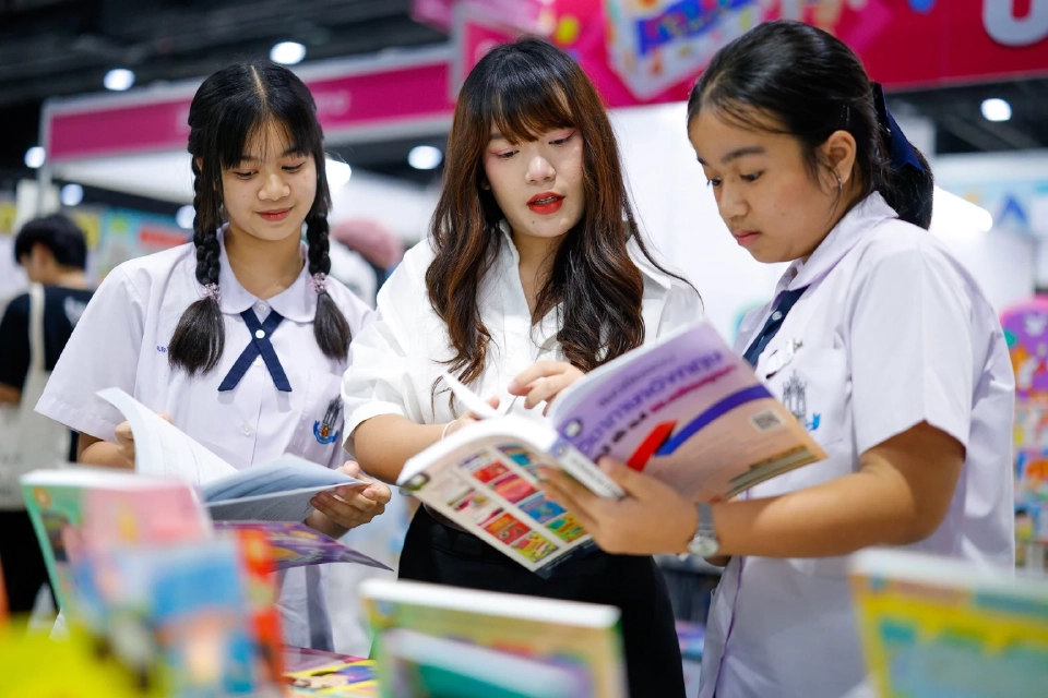 PUBAT มอบ “ทุนหนังสือตรงใจ” จุดประกายเยาวชนรักการอ่าน