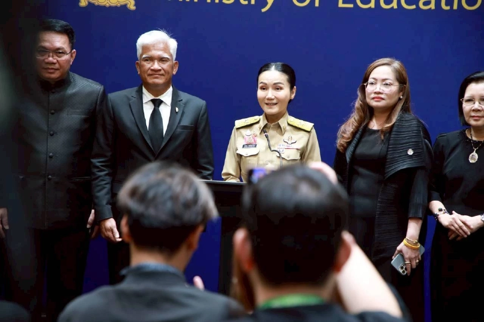 ศธ. สรุป 3 แนวทางถวายความอาลัย 'กิจกรรมเด็ก-ประเพณี' จัดได้-ปรับให้เหมาะสม