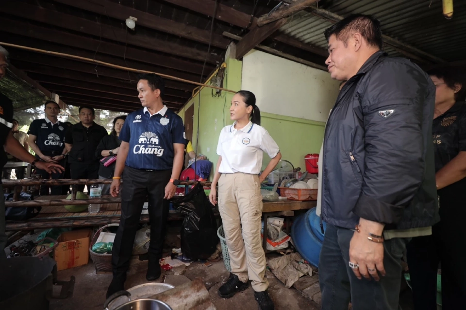 “ธรรมนัส–นฤมล”ตรวจบ้านพักครูสุดโทรม สั่งเร่งฟื้นฟูทั่วประเทศ