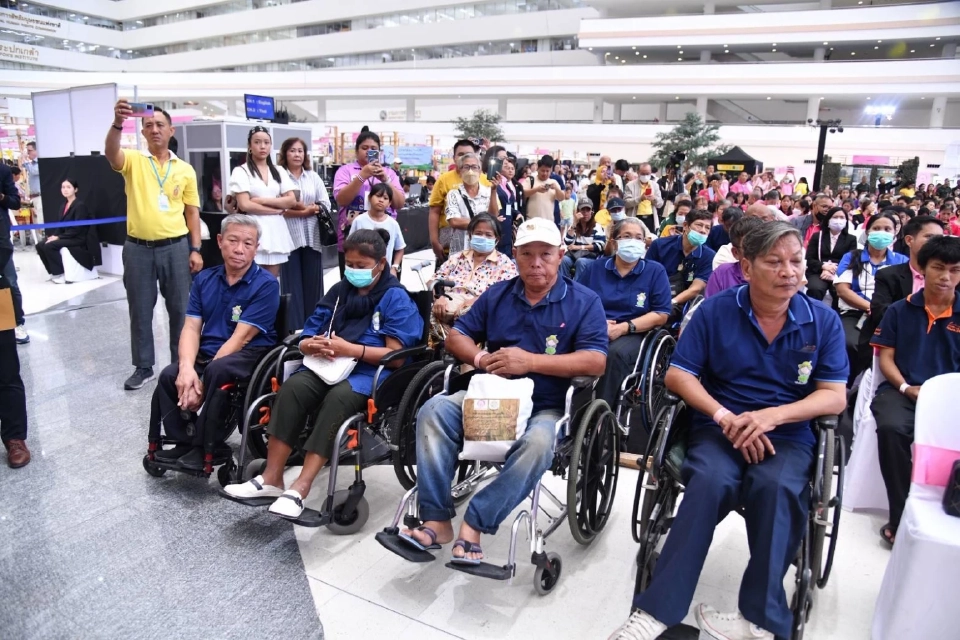 พม.จัดงาน Job & Market Fair ช่วยคนพิการมีรายได้ ดึงเอกชนจับคู่จ้างงาน