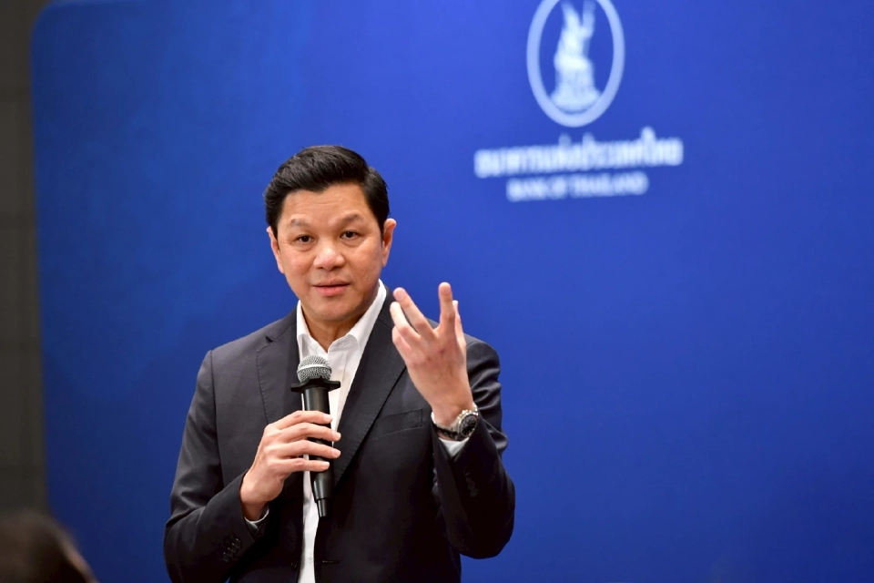 นายวิทัย รัตนากร ผู้ว่าการ ธนาคารแห่งประเทศไทย(ธปท.)