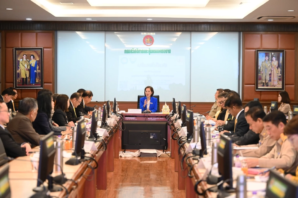 หอการค้าฯ ถก 'ตรีนุช' ชง 6 แนวทาง หนุนรัฐตั้ง กรอ.แรงงาน