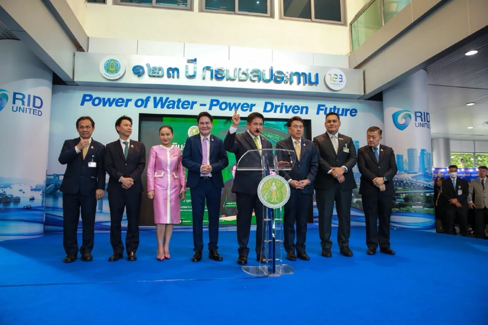 ศธ.เซ็น MOU ร่วมมือกับกระทรวงเกษตร-พม. หนุนใช้ยางพาราในภาครัฐ