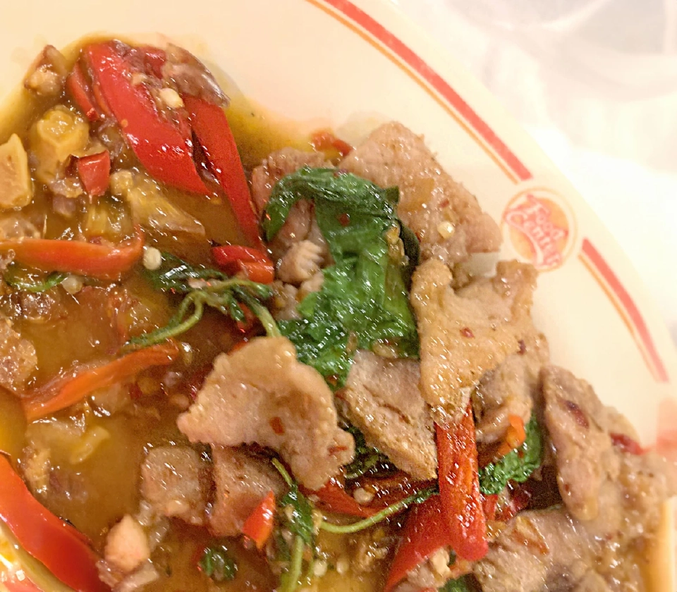 กว้านสิวกี่กับข้าวโอจี ตลาดน้อย