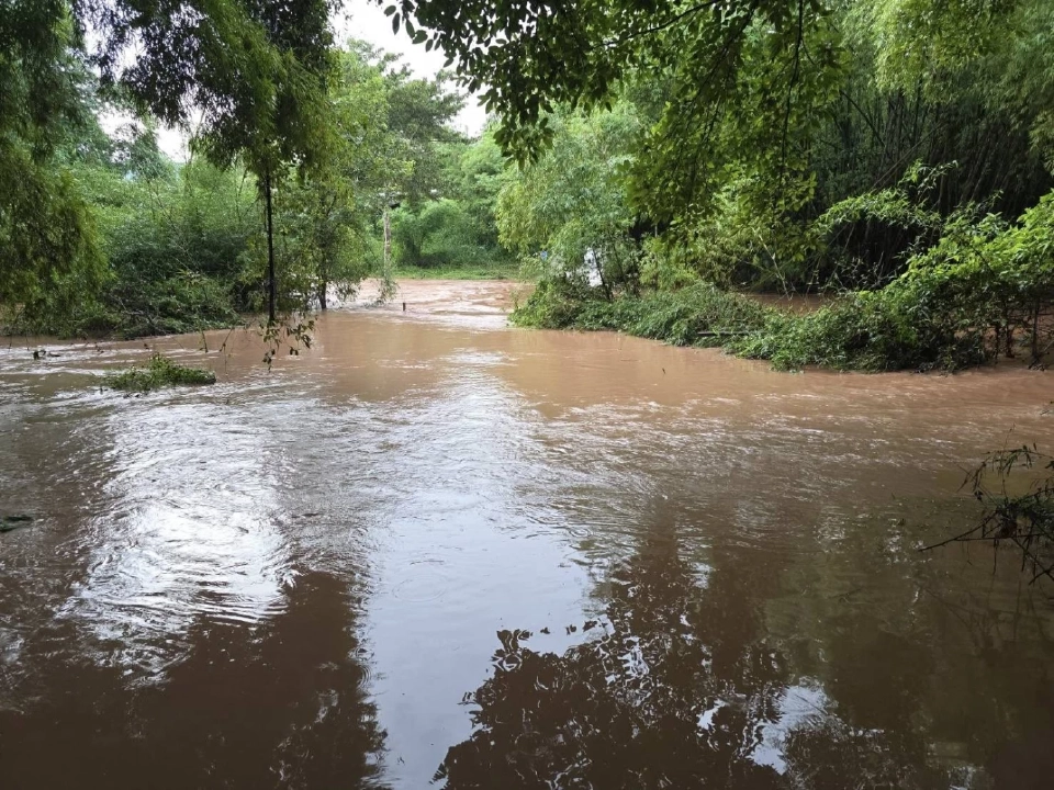 เตือน 14 จว.ภาคใต้ เพชรบุรีและประจวบคีรีขันธ์ เตรียมพร้อมรับมืออุทกภัย คลื่นลมแรง