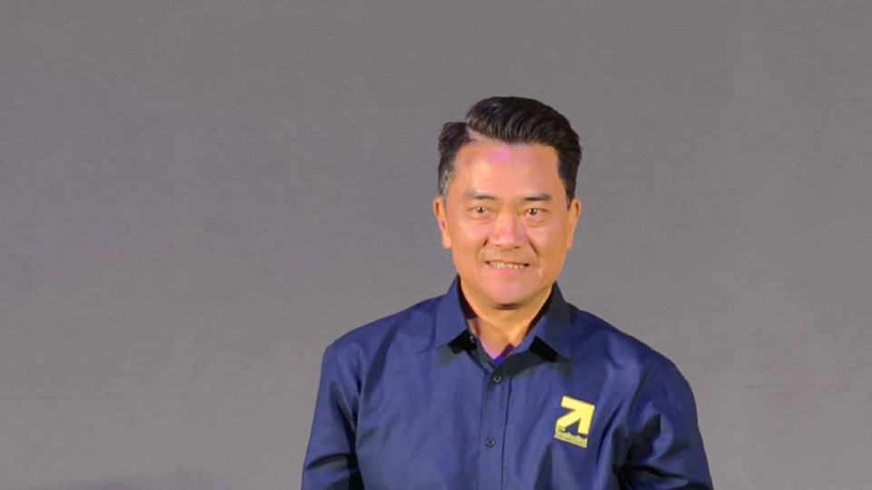 ดร.คเณศ วังส์ไพจิตร รองหัวหน้าพรรคและหัวหน้าทีมเศรษฐกิจ