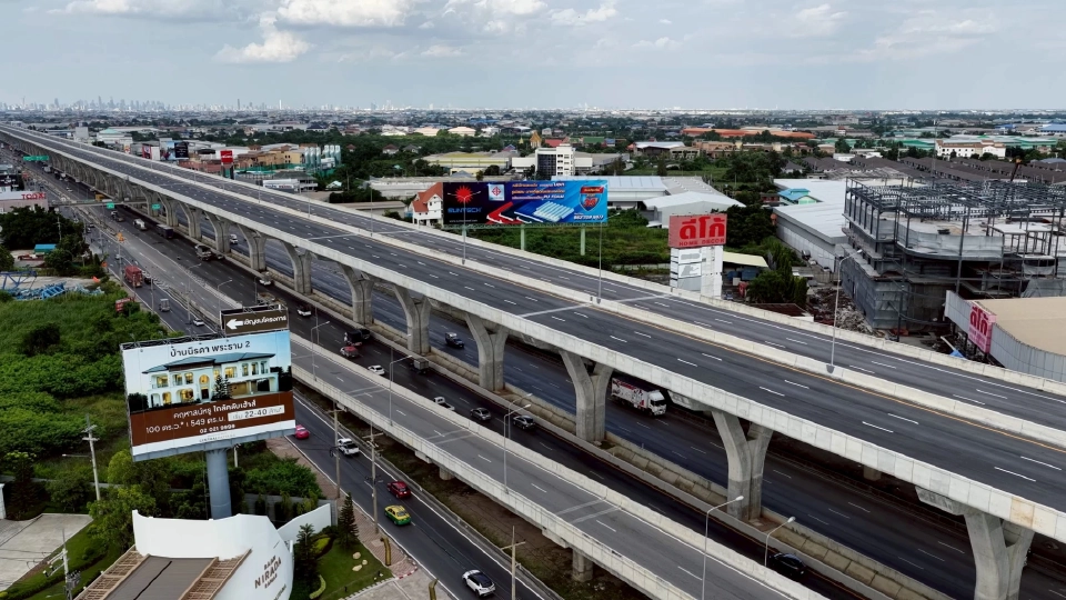 วิ่งฉิว 4 โมงเย็น  ขึ้นฟรี 'มอเตอร์เวย์บางขุนเทียน-เอกชัย' แก้รถติดพระราม 2