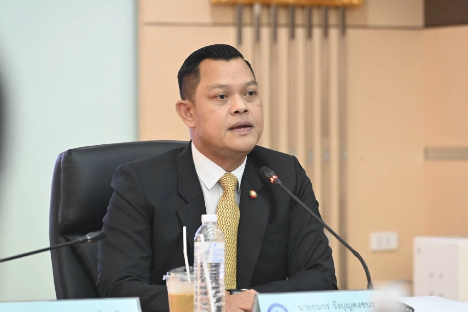 ‘ธนกร’ ตั้งทีมเต็มเหนี่ยวลุยปราบโรงงานเถื่อน-สินค้าผิดกฏหมาย