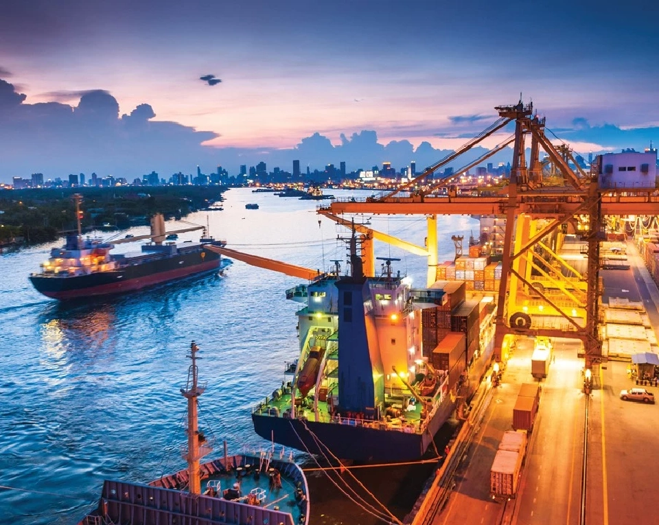 ภาพลวงตาเศรษฐกิจ ส่งออกพุ่ง แต่คนไทยยังจน เหตุรายได้ไม่ไหลสู่ประชาชน