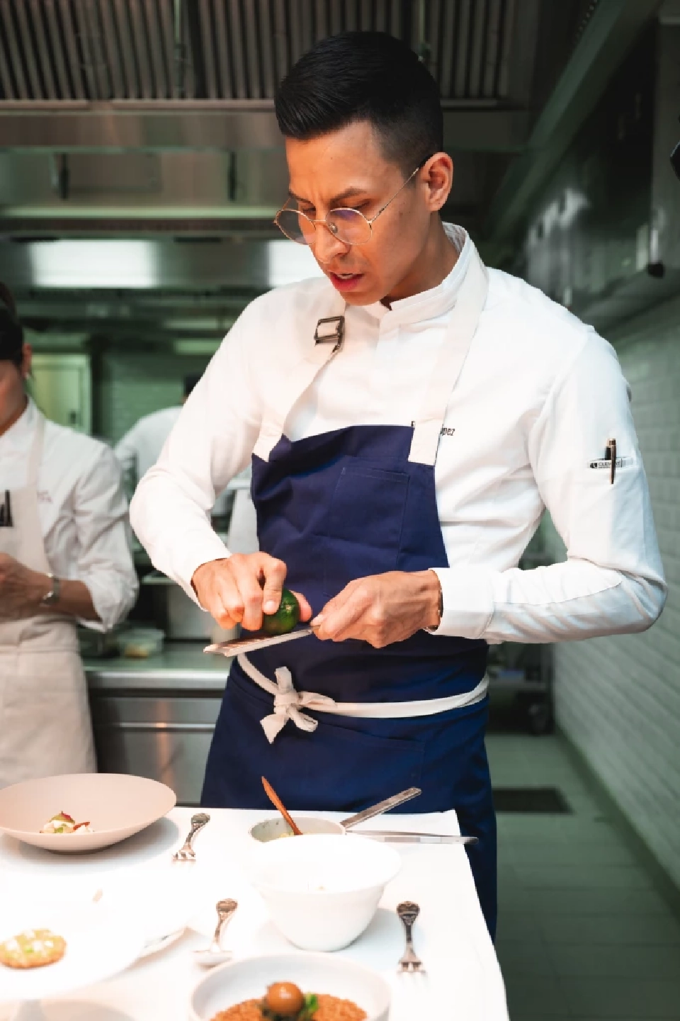 ค่ำคืนแห่งรสชาติ 'Blue x Baan Tepa' สองเชฟมิชลินร่วมรังสรรค์ดินเนอร์ริมเจ้าพระยา