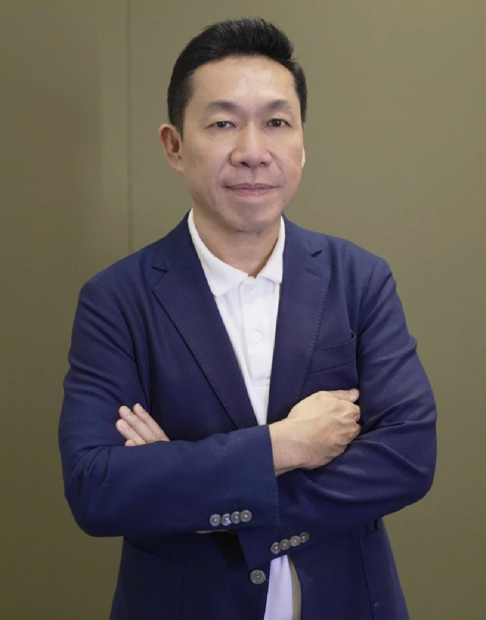 นายเอกสิทธิ์  คุณานันทกุล ประธานสภาองค์การนายจ้างแห่งประเทศไทย