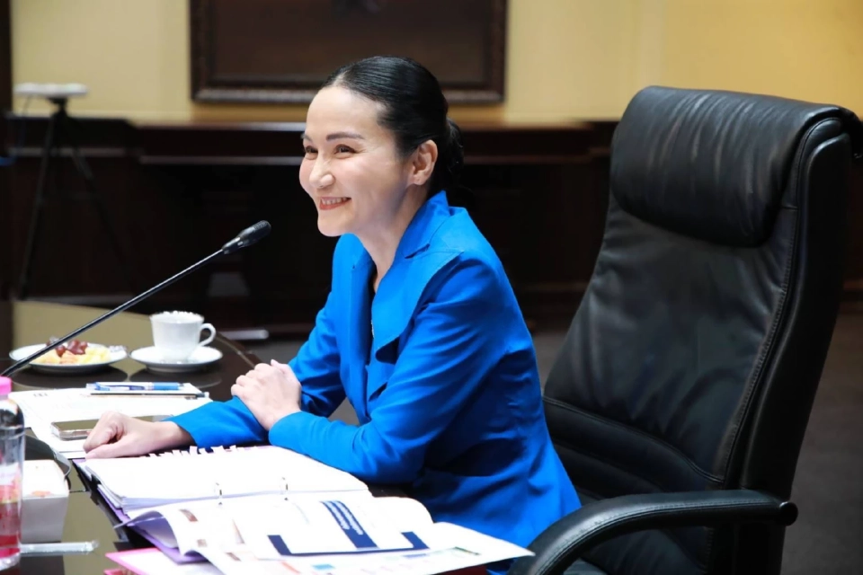 \"นฤมล\"ถกบอร์ด สกสค.เดินหน้าแก้หนี้ครู เร่งตั้งสหกรณ์กลาง