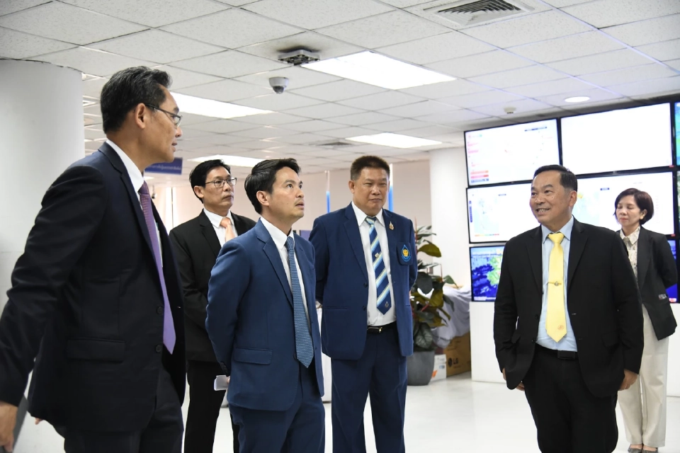 ‘ภราดร’ ถก สทนช. รับมือฝนหนักโค้งสุดท้ายยาว 15 วัน เดือนต.ค.นี้