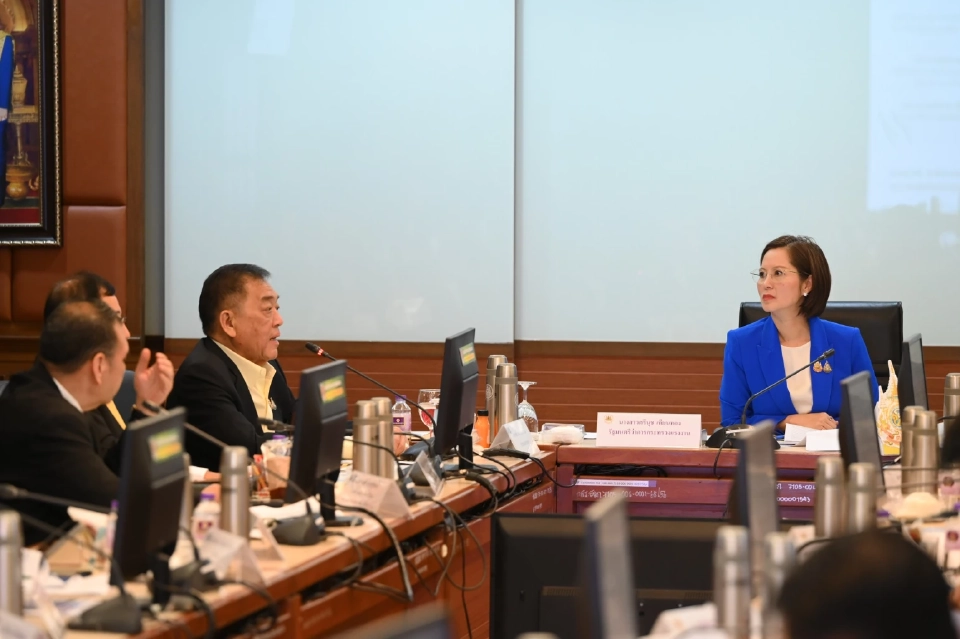 หอการค้าฯ ถก 'ตรีนุช' ชง 6 แนวทาง หนุนรัฐตั้ง กรอ.แรงงาน