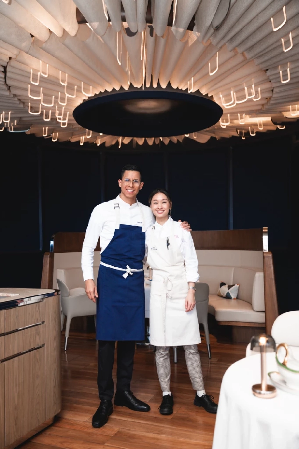 ค่ำคืนแห่งรสชาติ 'Blue x Baan Tepa' สองเชฟมิชลินร่วมรังสรรค์ดินเนอร์ริมเจ้าพระยา