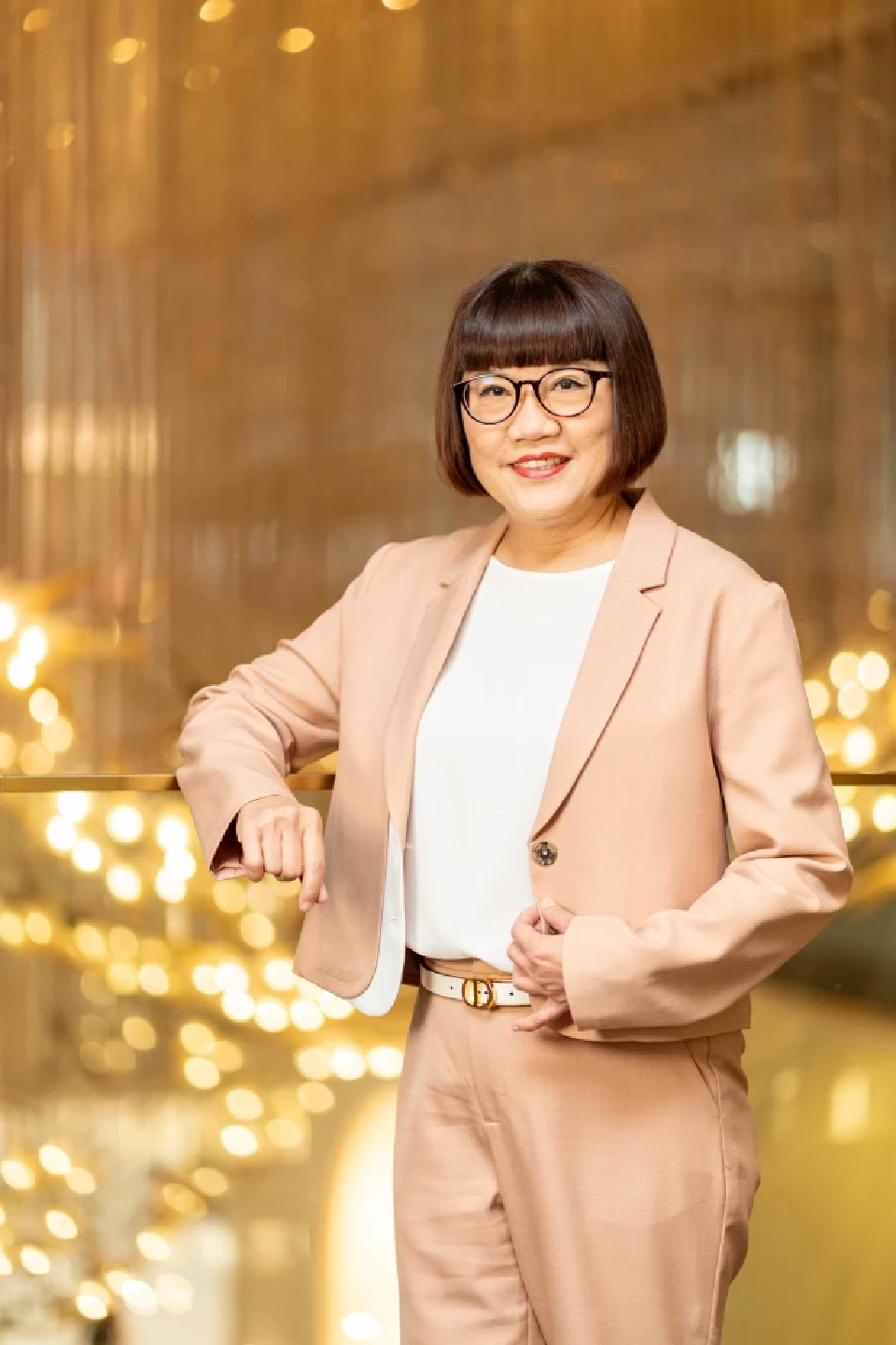 นางสุมา วงษ์พันธุ์  ผู้ช่วยกรรมการผู้จัดการใหญ่ บริษัท ไอคอนสยาม จำกัด