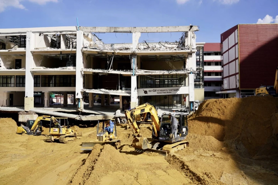 ดร.เอ้ แนะวิธีซ่อม 'ถนนยุบสามเสน' ให้สร้าง 'กล่องคอนกรีต' จากผิวดิน