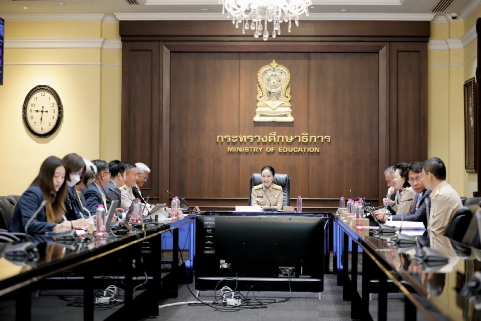 “นฤมล”ถกบอร์ด สกสค.เคาะงบ 1,010 ล้านบาท จัดพิมพ์แบบเรียนปี 69