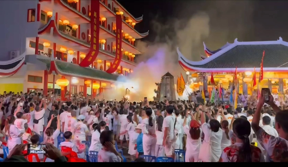 พลังแห่งศรัทธา 'ประเพณีถือศีลกินผักภูเก็ต 2568' ครบรอบ 200 ปี