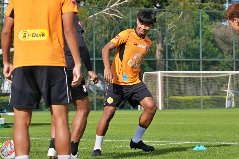 ยศกร บูรพา กองหน้าจากฮู่กัง ยูไนเต็ด