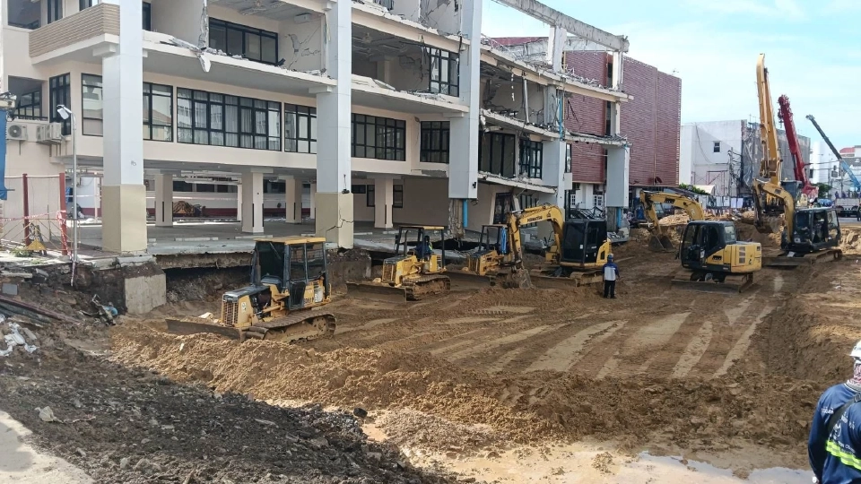 ‘รฟม.’ ลุยถมทราย แก้ถนนสามเสนทรุดตัว ‘รถไฟฟ้าสายสีม่วงใต้’