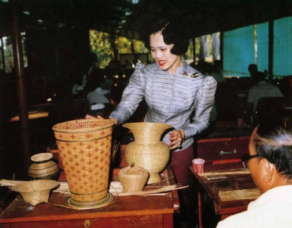 สมเด็จพระนางเจ้าสิริกิติ์ พระราชชนนีพันปีหลวง พระมารดาแห่งไหมไทย