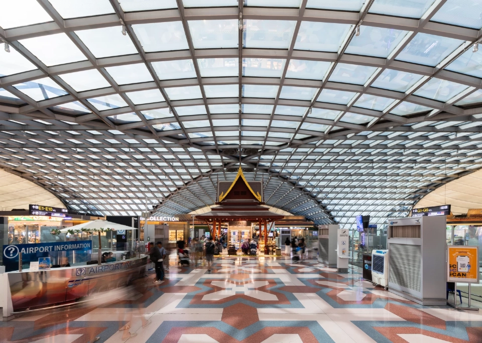 เจ๋ง! สนามบินสุวรรณภูมิ ติด 1 ใน 10 สนามบินที่ดีสุดของโลก Readers’ Choice Awards 2025