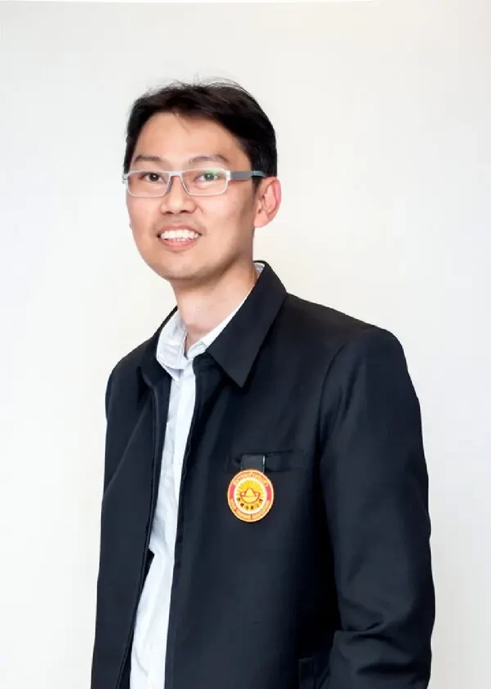 นายวรชัย  ตั้งสิทธิ์ภักดี กรรมการผู้จัดการ บริษัท จีทีโกลด์ บูลเลี่ยน จำกัด