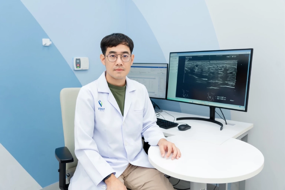 นพ. ศิวรักษ์ ตันตินราวัฒน์ 