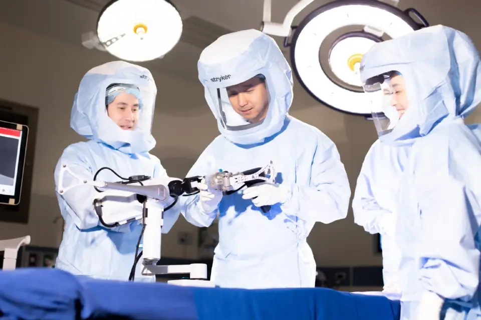 รพ.กรุงเทพฯ ชูนวัตกรรมหุ่นยนต์รุ่นใหม่ ‘ผ่าตัดข้อเข่า’ รุกตลาดคนไทย-ต่างชาติ