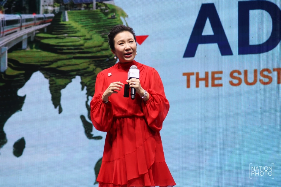 นางวัลลภา ไตรโสรัส