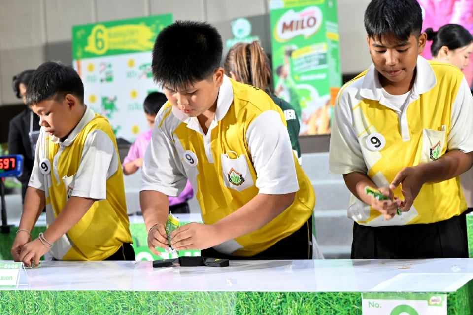 ไมโล ผนึก โรงเรียนกทม. จุดไฟเยาวชนร่วมพับกล่องนมรักษ์โลกสานต่อภารกิจปีที่ 5