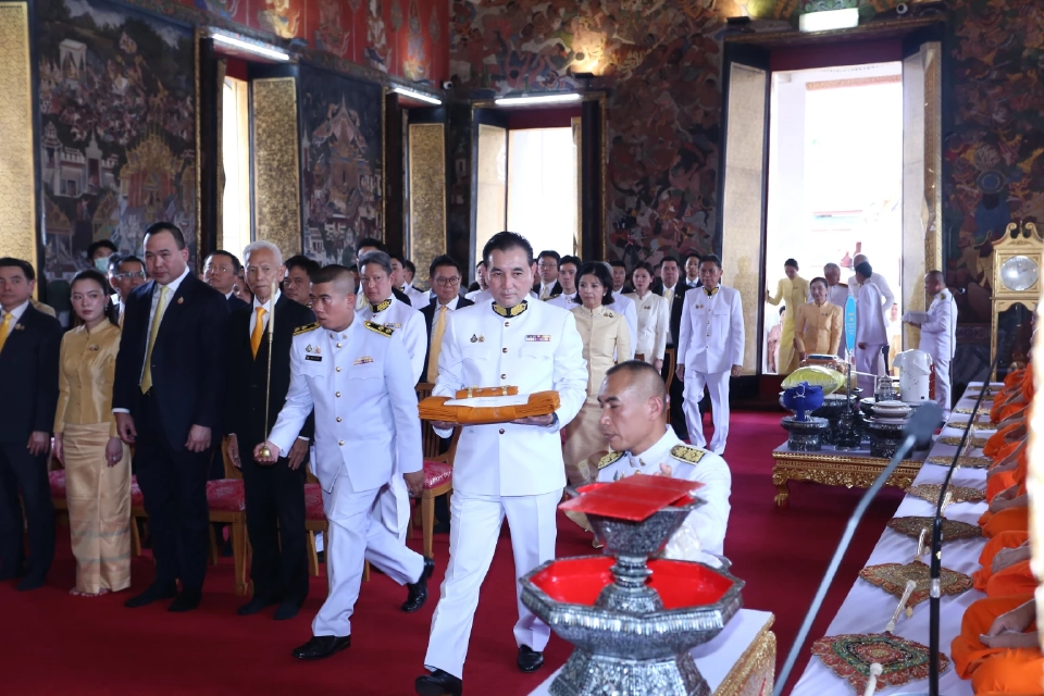 กลุ่มบริษัทกัลฟ์ น้อมถวายผ้าพระกฐินพระราชทาน ณ วัดสระเกศฯ