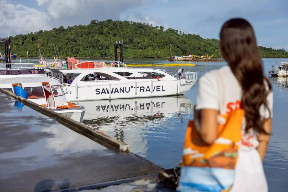 Sawanu Travel ทัวร์เรือพรีเมียม ท่องทะเลอันดามันแบบ Eco-Friendly มาตรฐานโลก