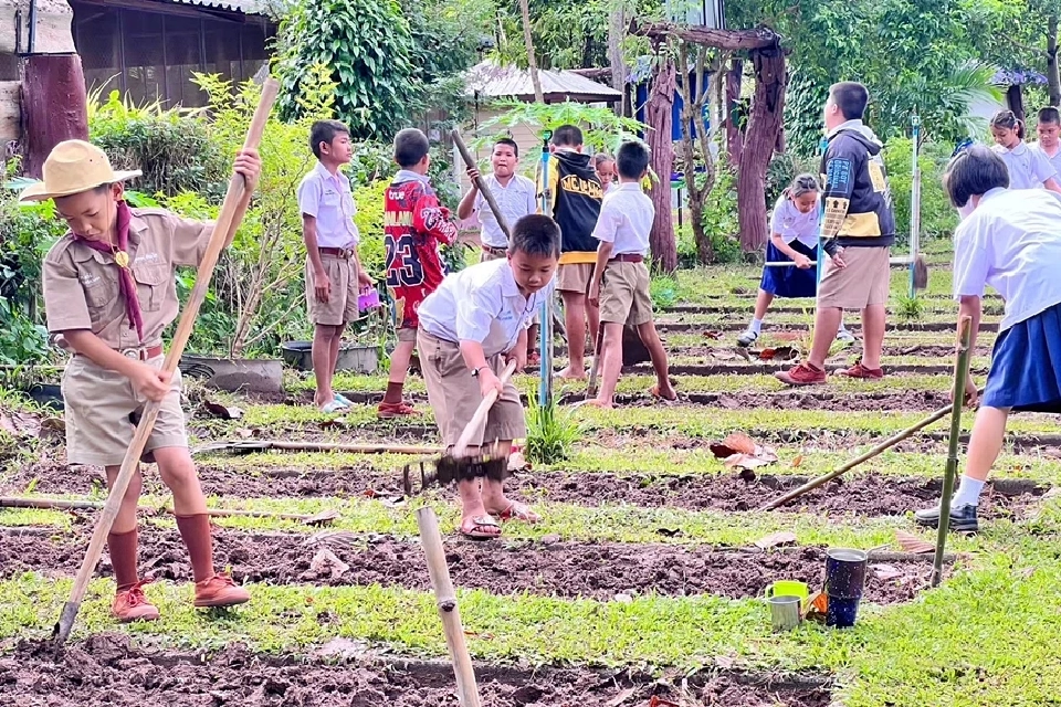 “ไข่จากมือเด็ก พลังใหม่สู่ชุมชน” ซีพีเอฟต่อยอดโครงการเลี้ยงไก่ไข่ร่วมสร้างความมั่นคงทางอาหาร
