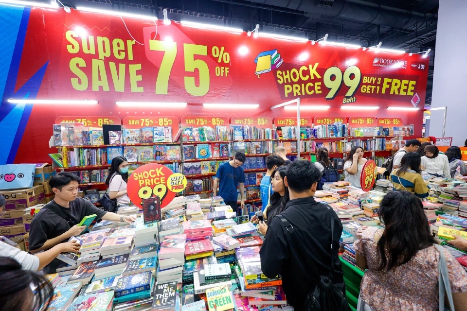 คนทะลักนับแสน งานมหกรรมหนังสือฯ ครั้งที่ 30 ปลุกยอดขายพุ่งวันหยุดยาว