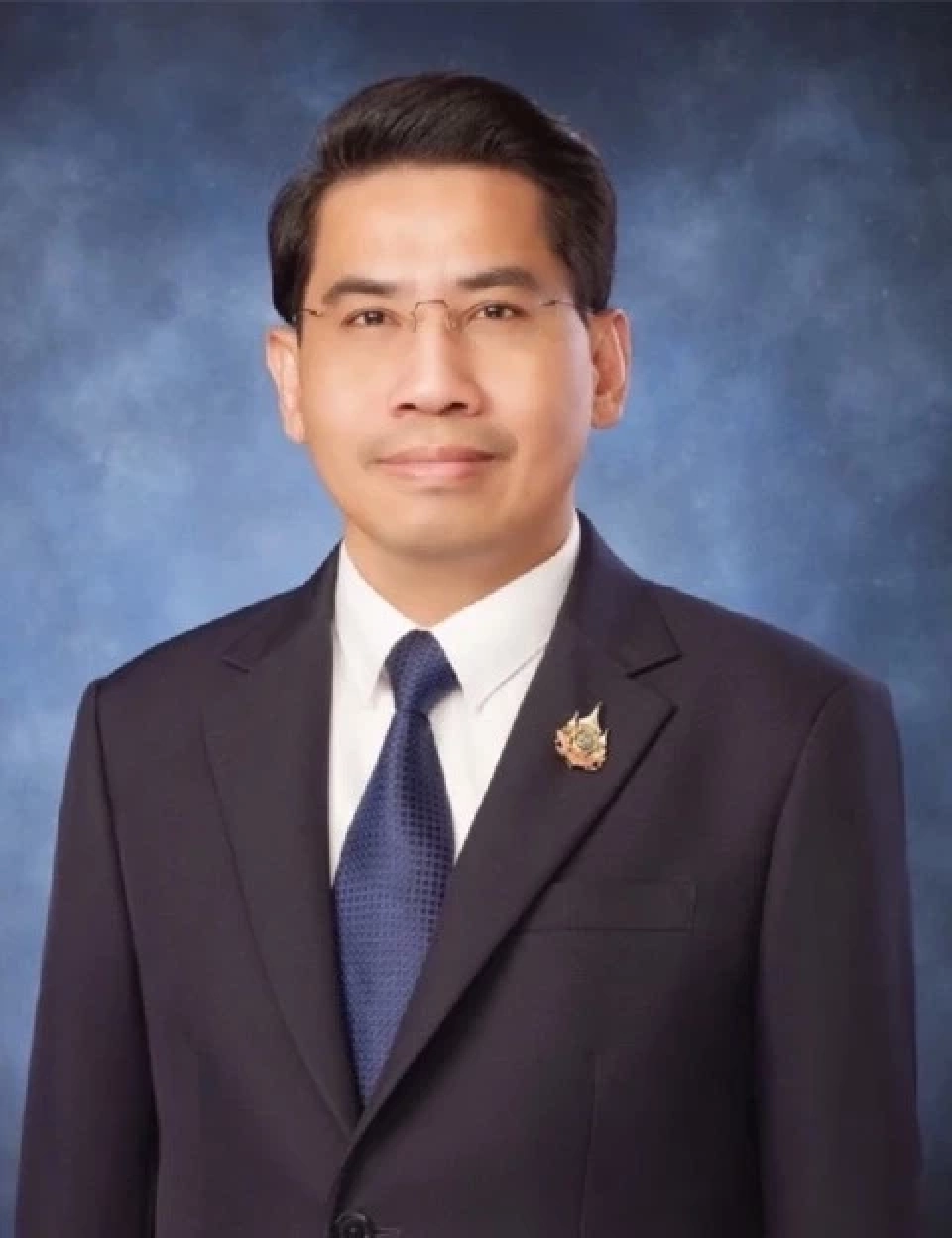 ดร.ณัฏฐ์ หรือ ดร.ณัฐวุฒิ วงศ์เนียม นักกฎหมายมหาชน