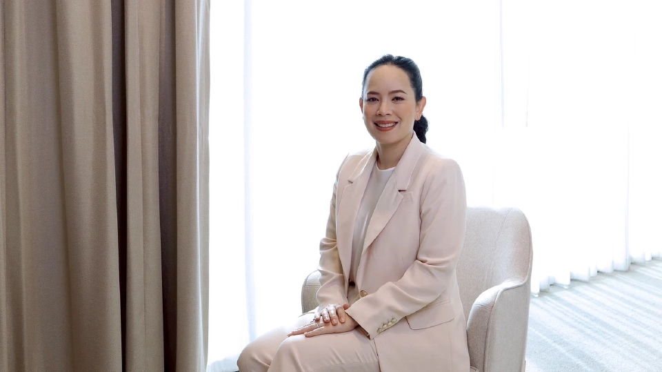 นางสาวปนิษฐา บุรี 