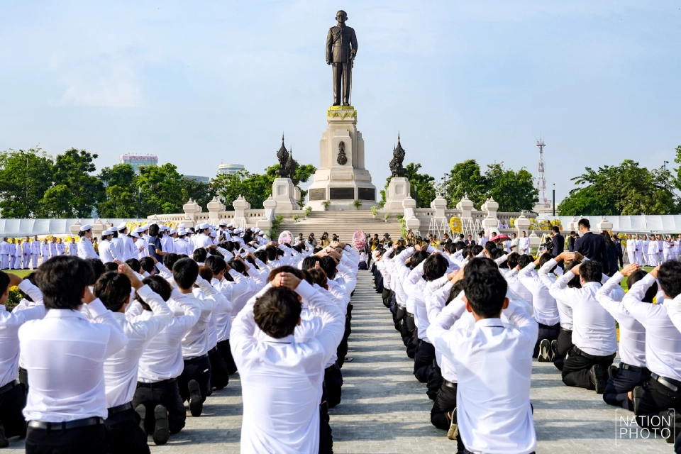 นายกฯอนุทิน นำครม.วางพวงมาลา 'วันนวมินทรมหาราช' 13 ต.ค.68