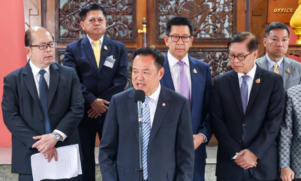 นายอนุทิน ชาญวีรกูล นายกรัฐมนตรีและรัฐมนตรีว่าการกระทรวงมหาดไทย